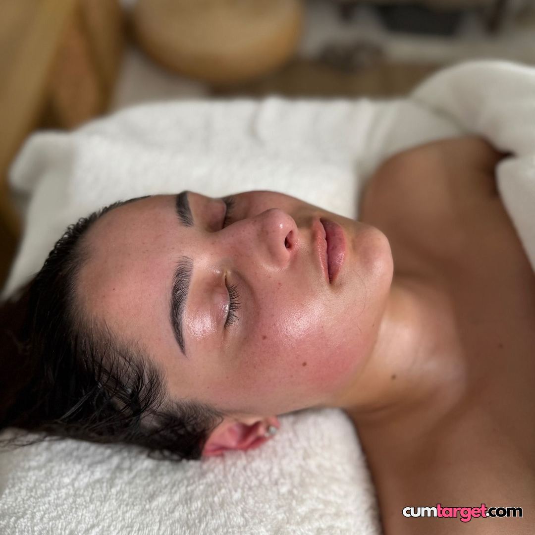 Wait for you Relaxing Spa Moment