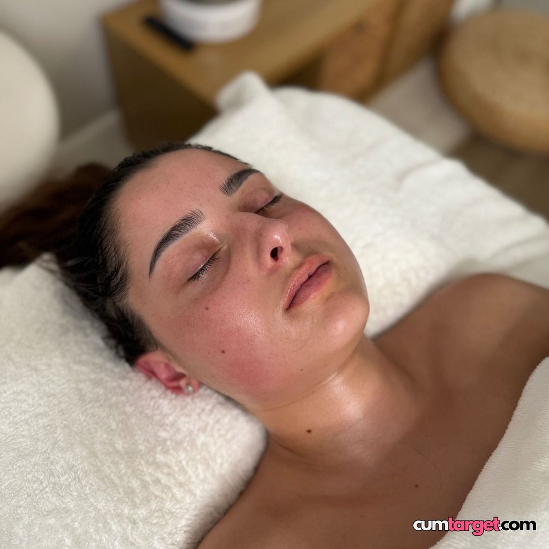 Wait for you Relaxing Spa Moment