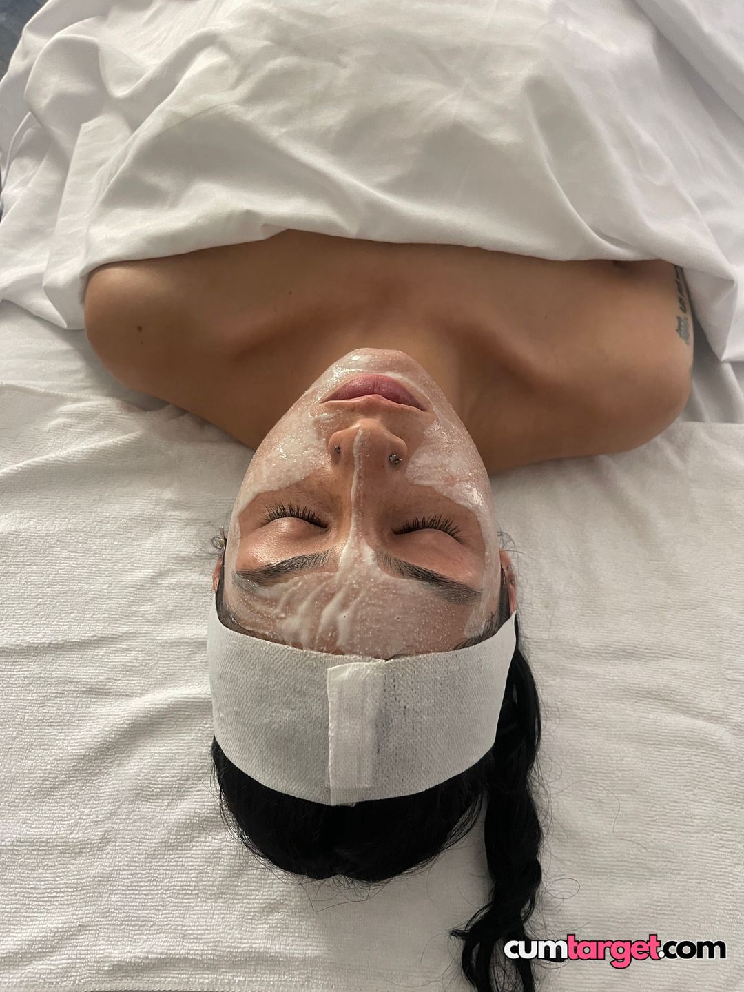 Spray on Relaxing Facial Treatment