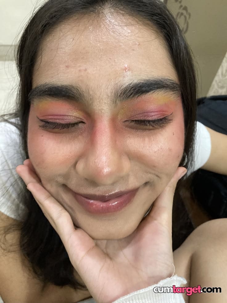 Target Close-up Smiling Woman with Makeup