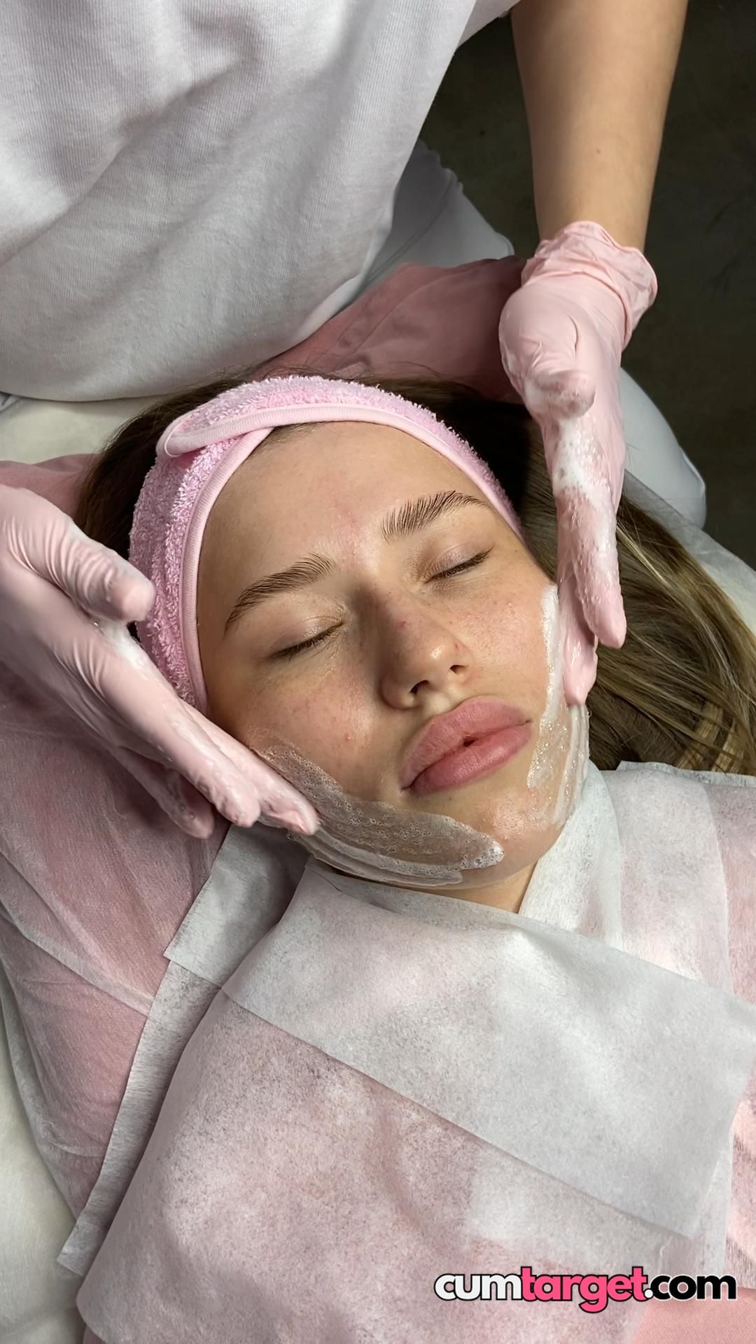 Cum On Facial Treatment Session