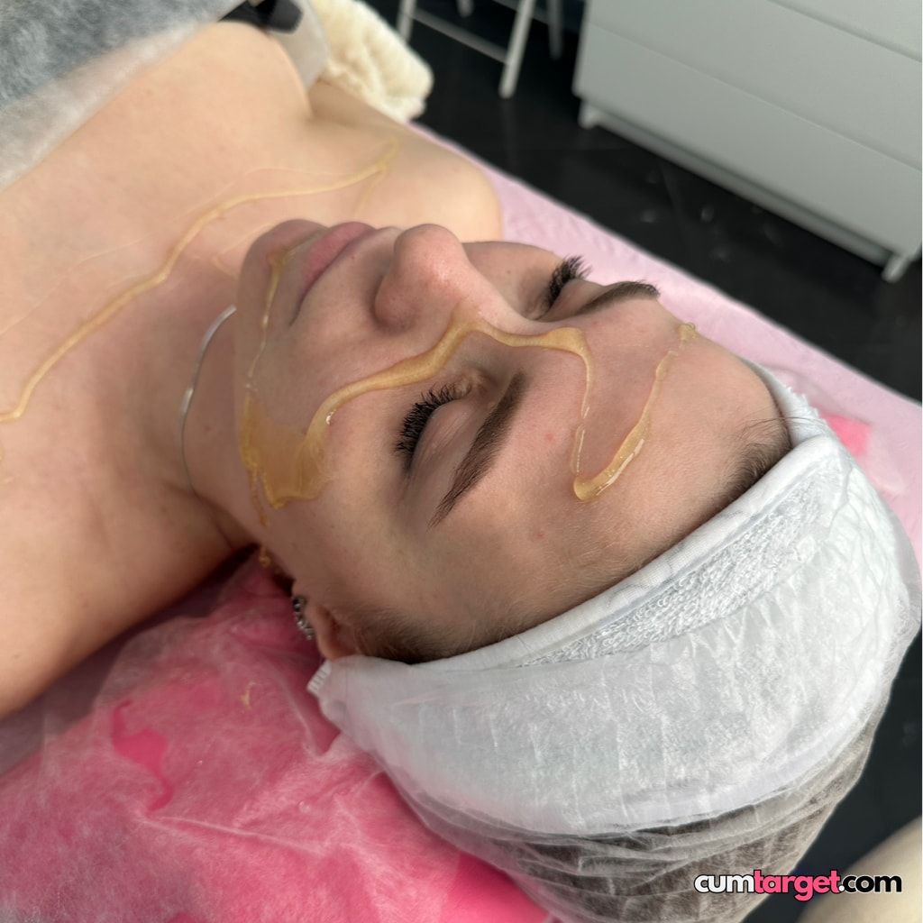Waiting for Cum Relaxing Facial Treatment