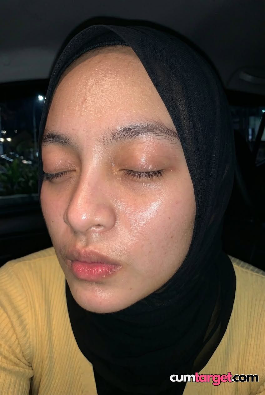 Wait for you Serene Woman in Hijab