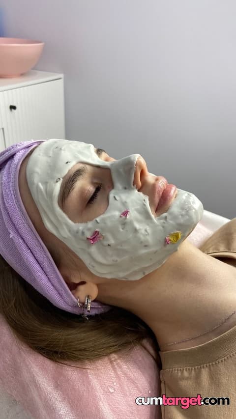 Waiting for Cum Relaxing Facial Mask Treatment
