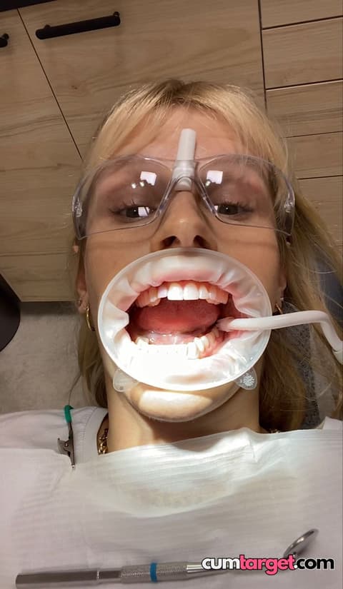 Cum Target Dental Examination Setup