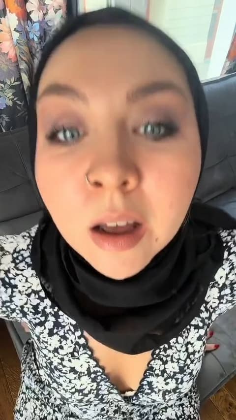 Close-up Woman Speaking