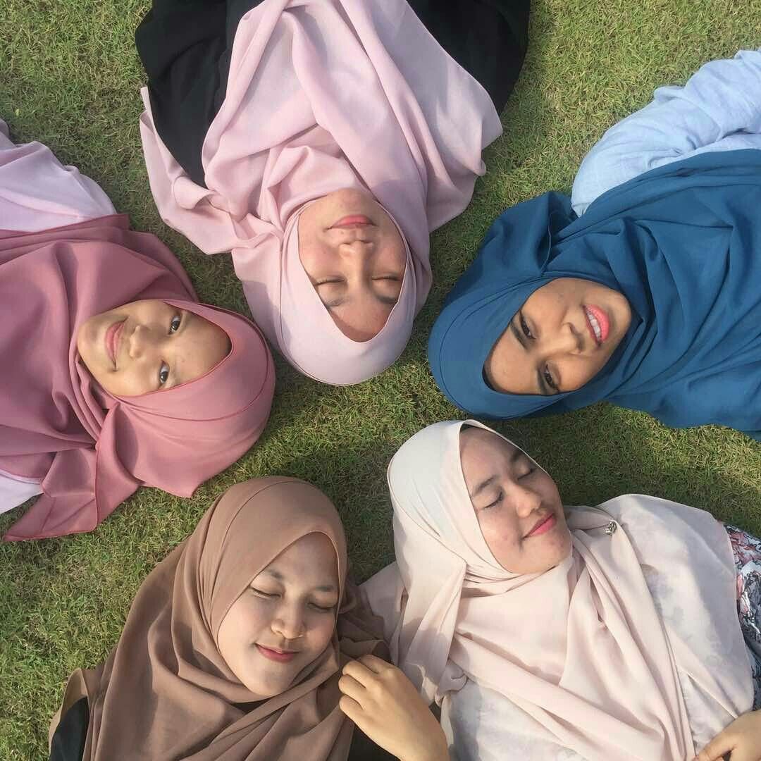 Circle of Friends Relaxing