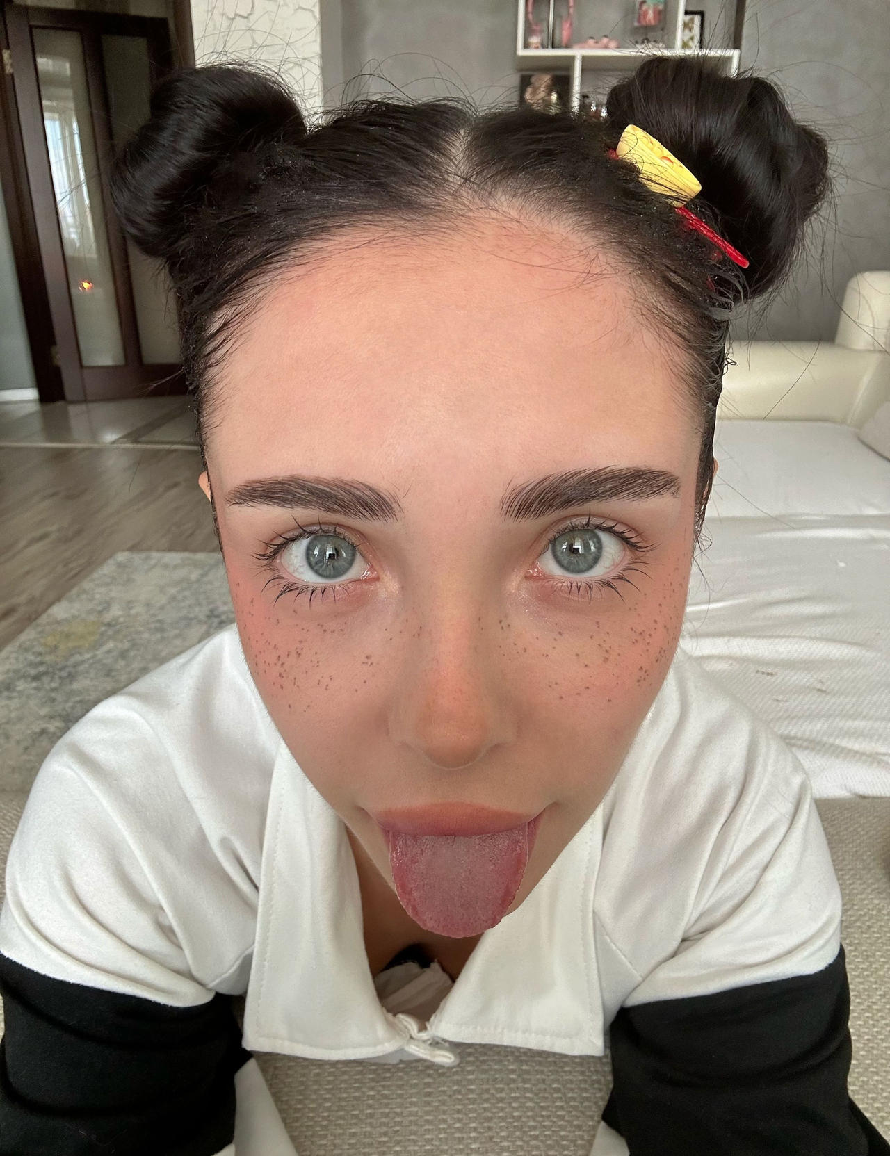 Spray on Cum target Playful Close-Up Selfie