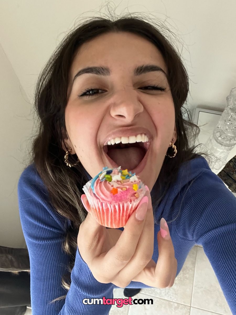 Spray on Wait for cum Woman Enjoying Colorful Cupcake