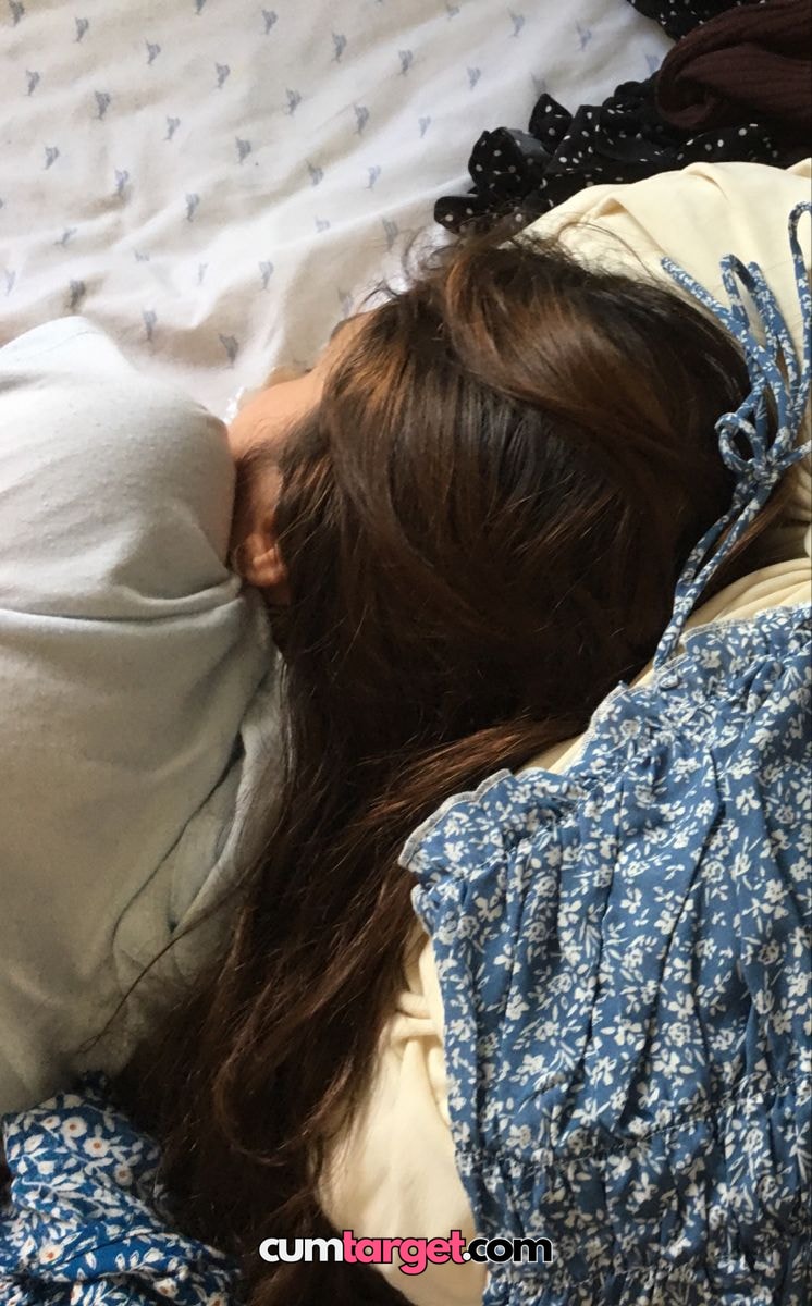 Wait for cum Wait for cum Two People Resting Side by Side